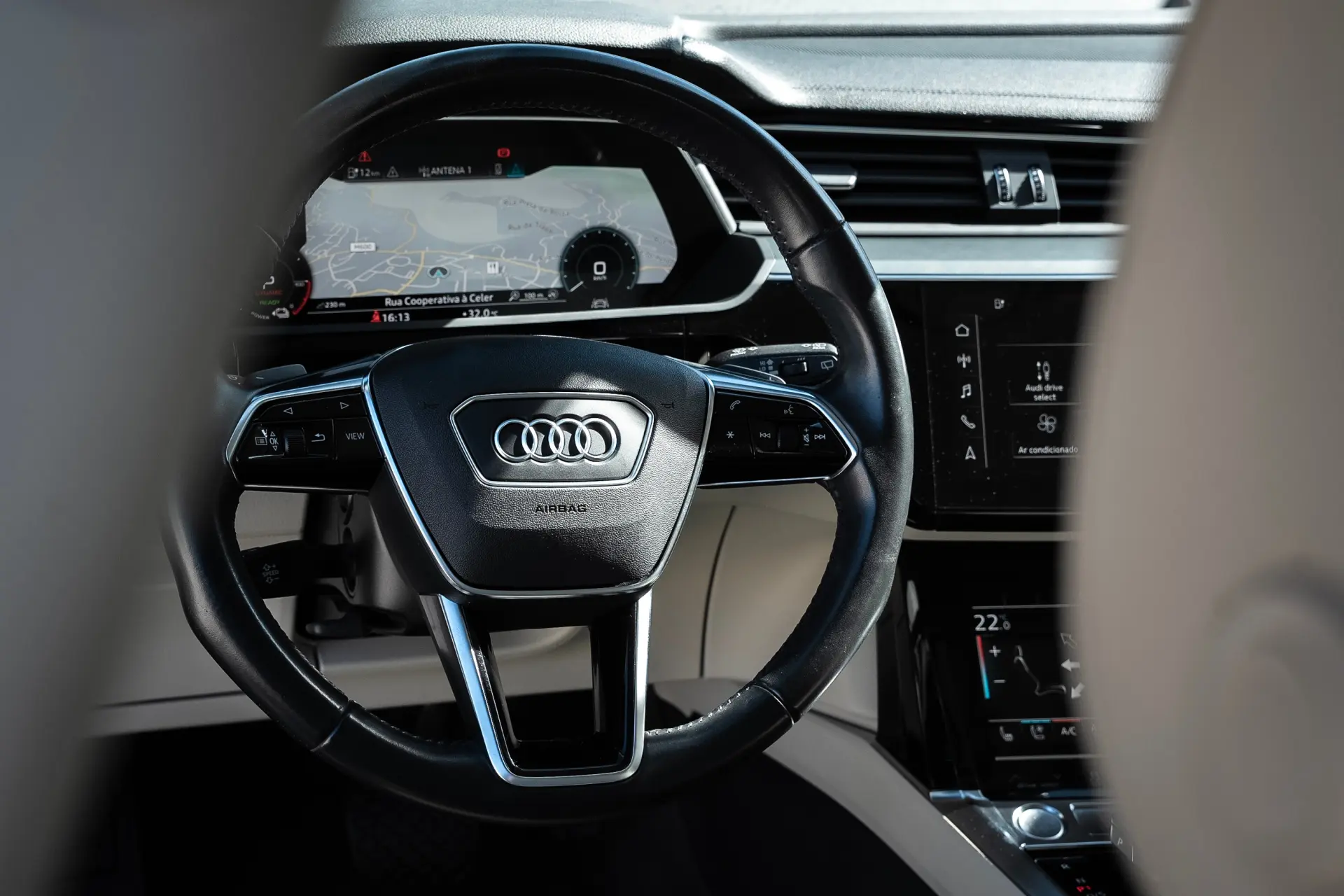 Audi e-tron 50 quattro advanced 12