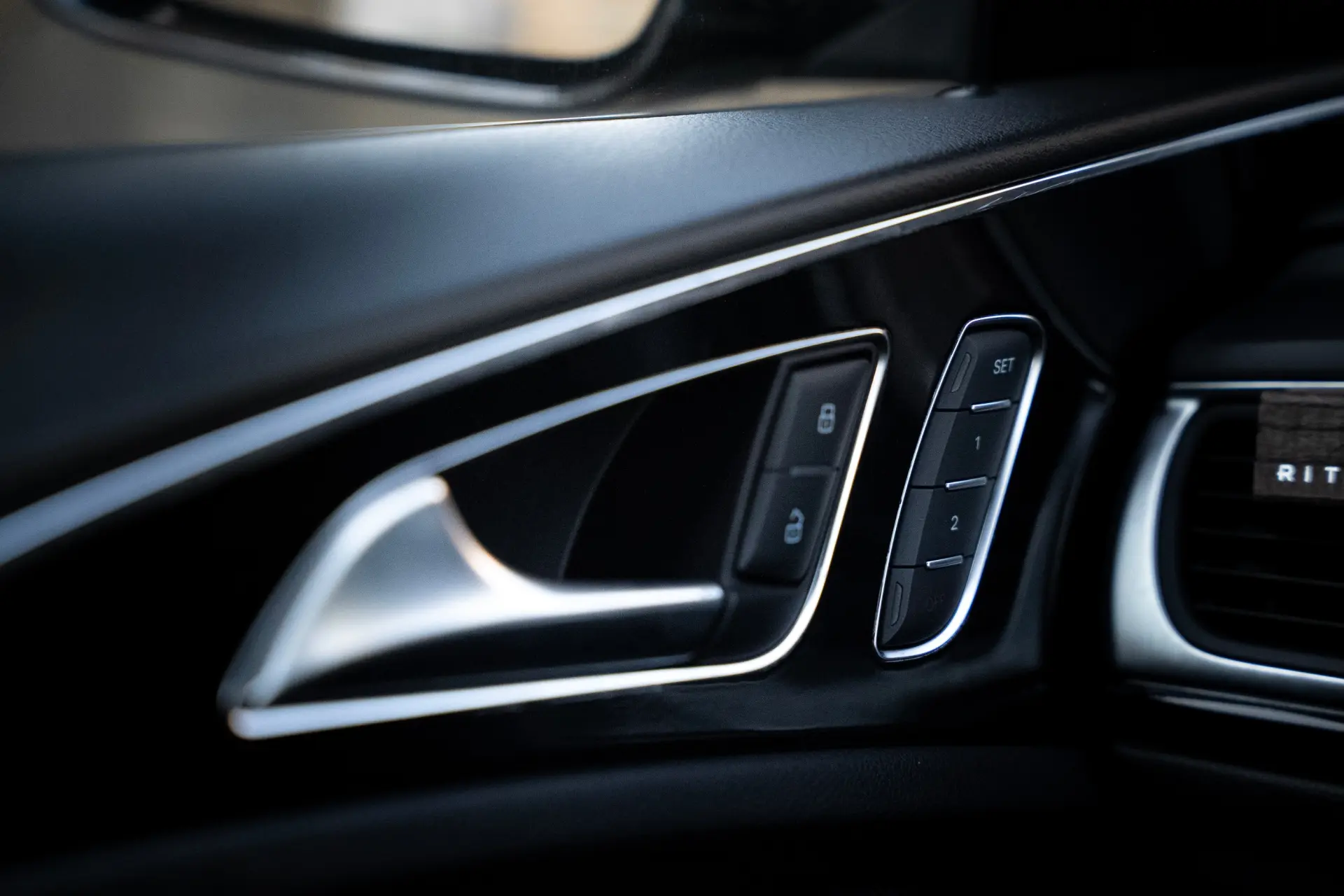 Audi A6 3.0 TDi V6 quattro S-line S tronic 30