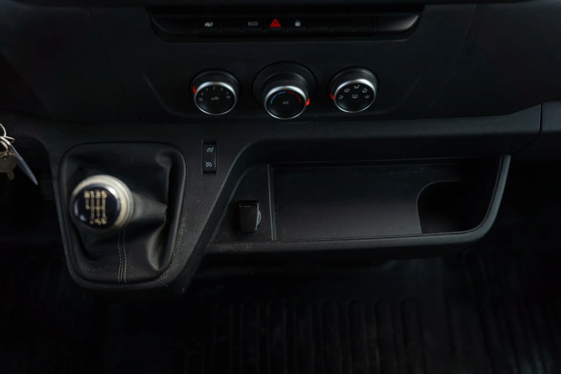 Renault Master L4 BASCULANTE 16