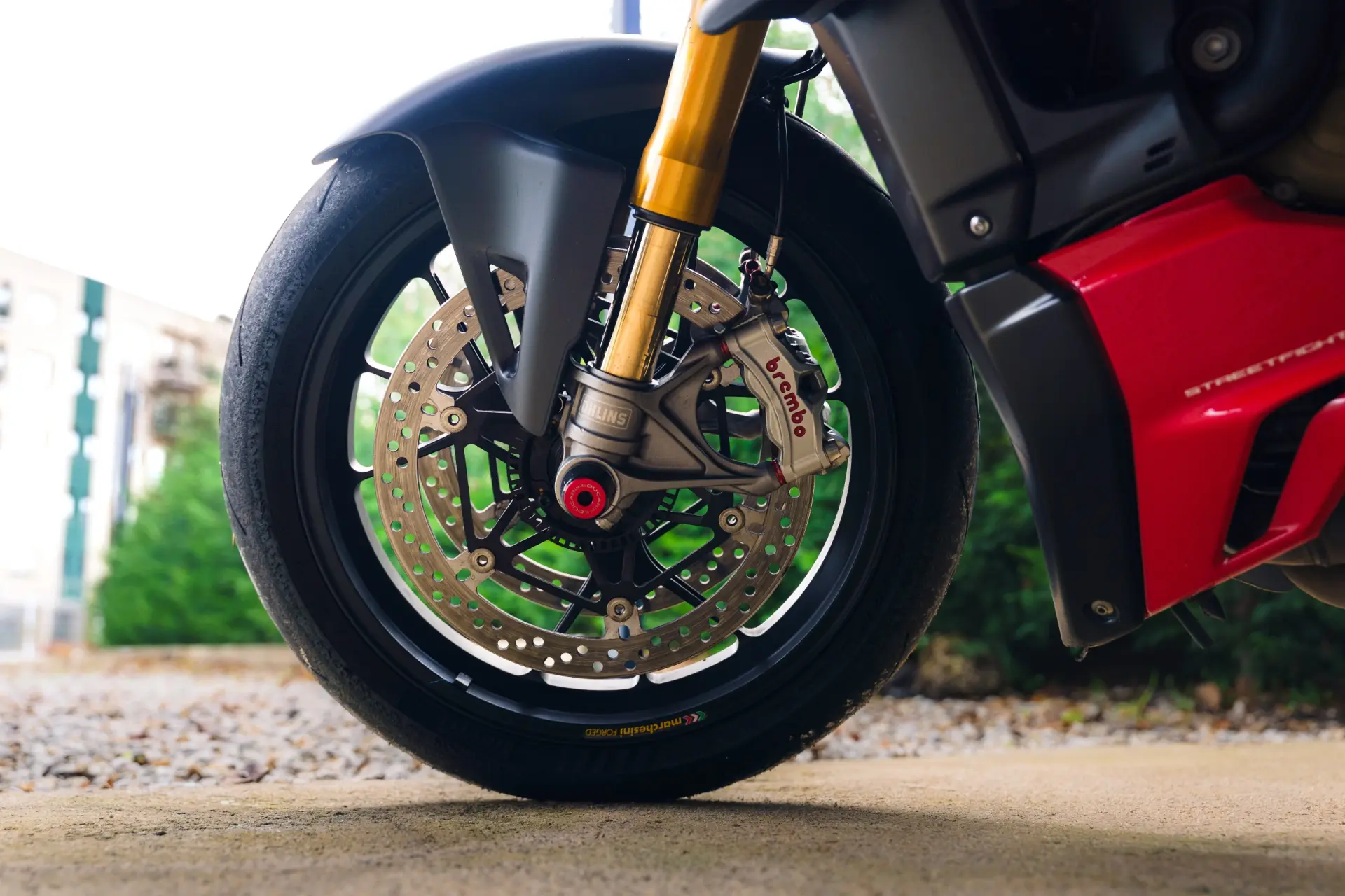 Ducati Streetfighter V4S + AKRAPOVIC 22