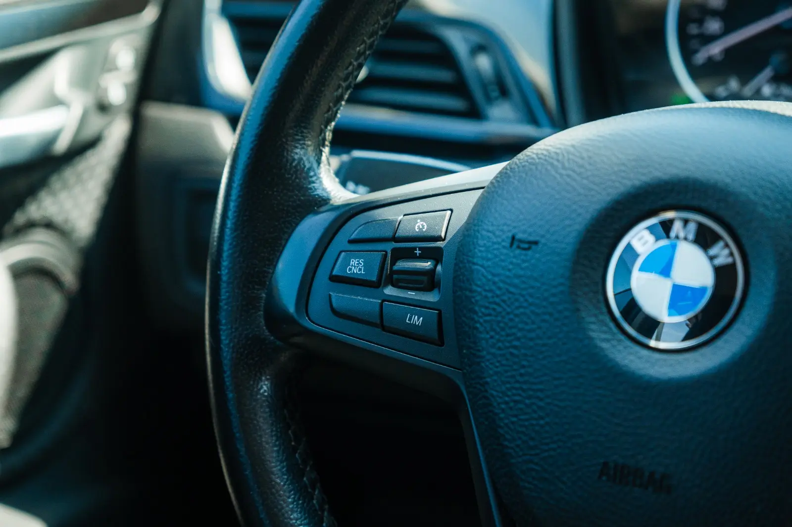 BMW X1 sDrive18d Sport Line 18