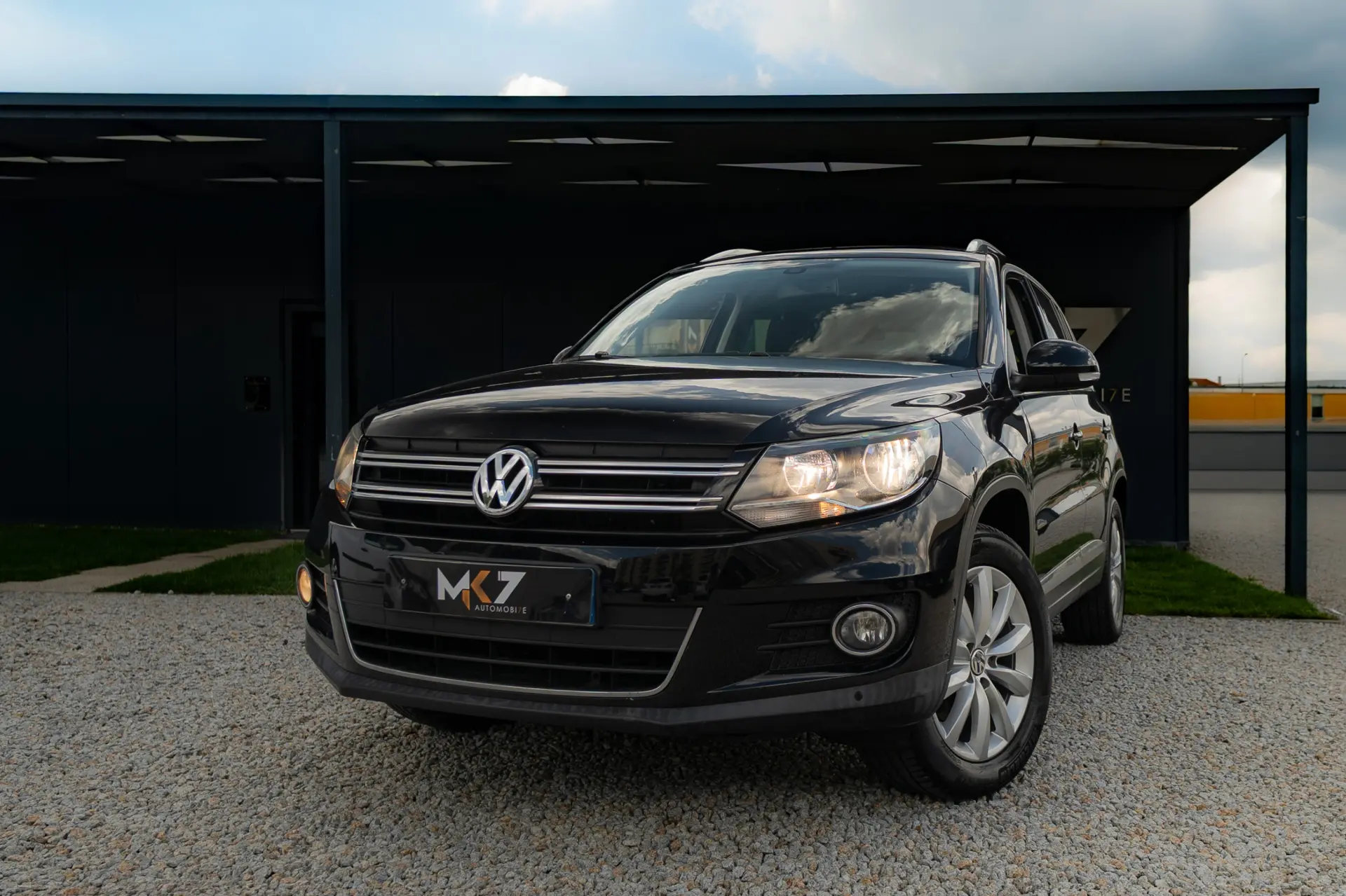 Volkswagen Tiguan 2.0 TDI DPF 4Motion BlueMotion DSG Exclusive 1