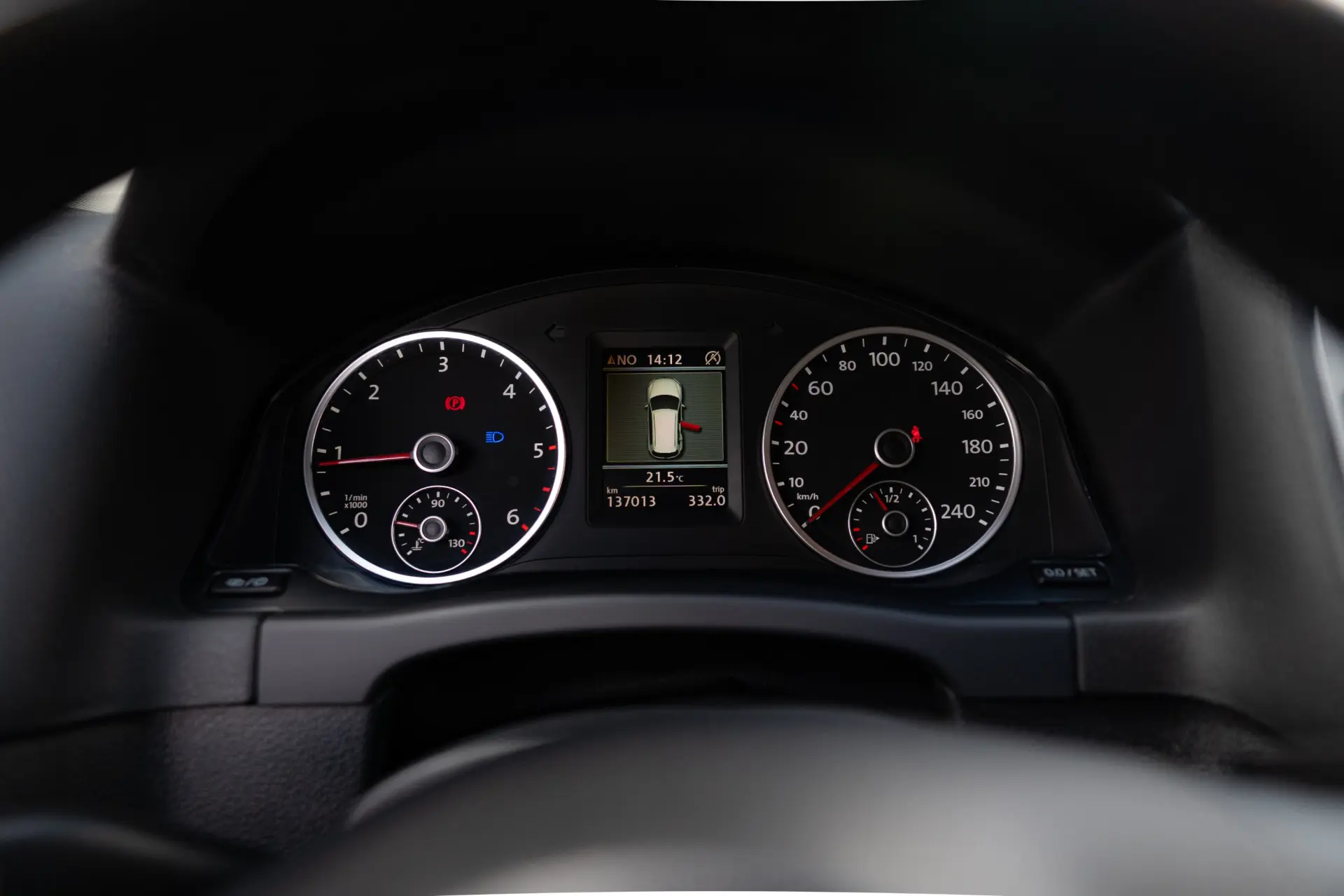 Volkswagen Tiguan 2.0 TDI DPF 4Motion BlueMotion DSG Exclusive 13