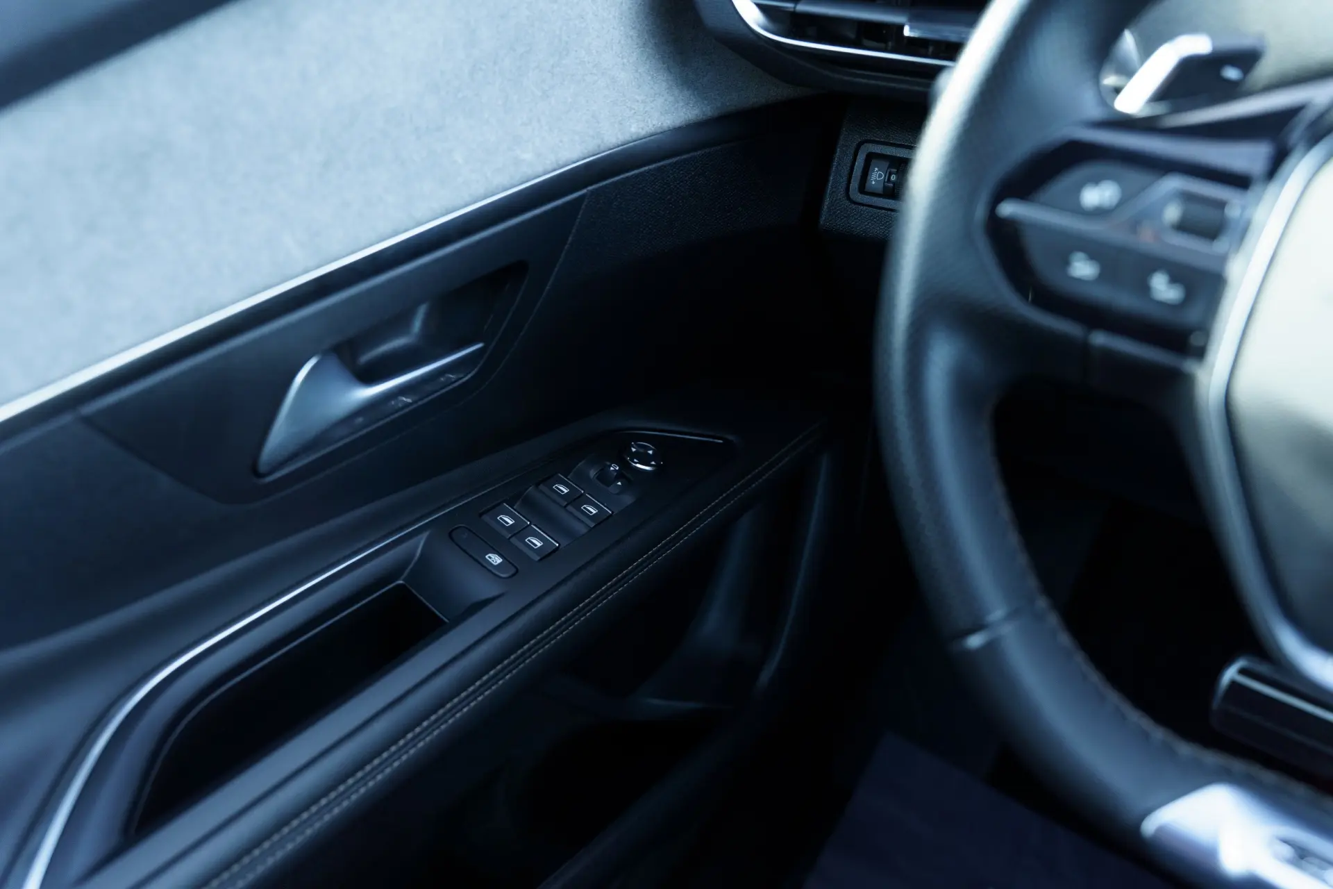 Peugeot 3008 BlueHDi 130 Stop & Start EAT8 GT Pack 18