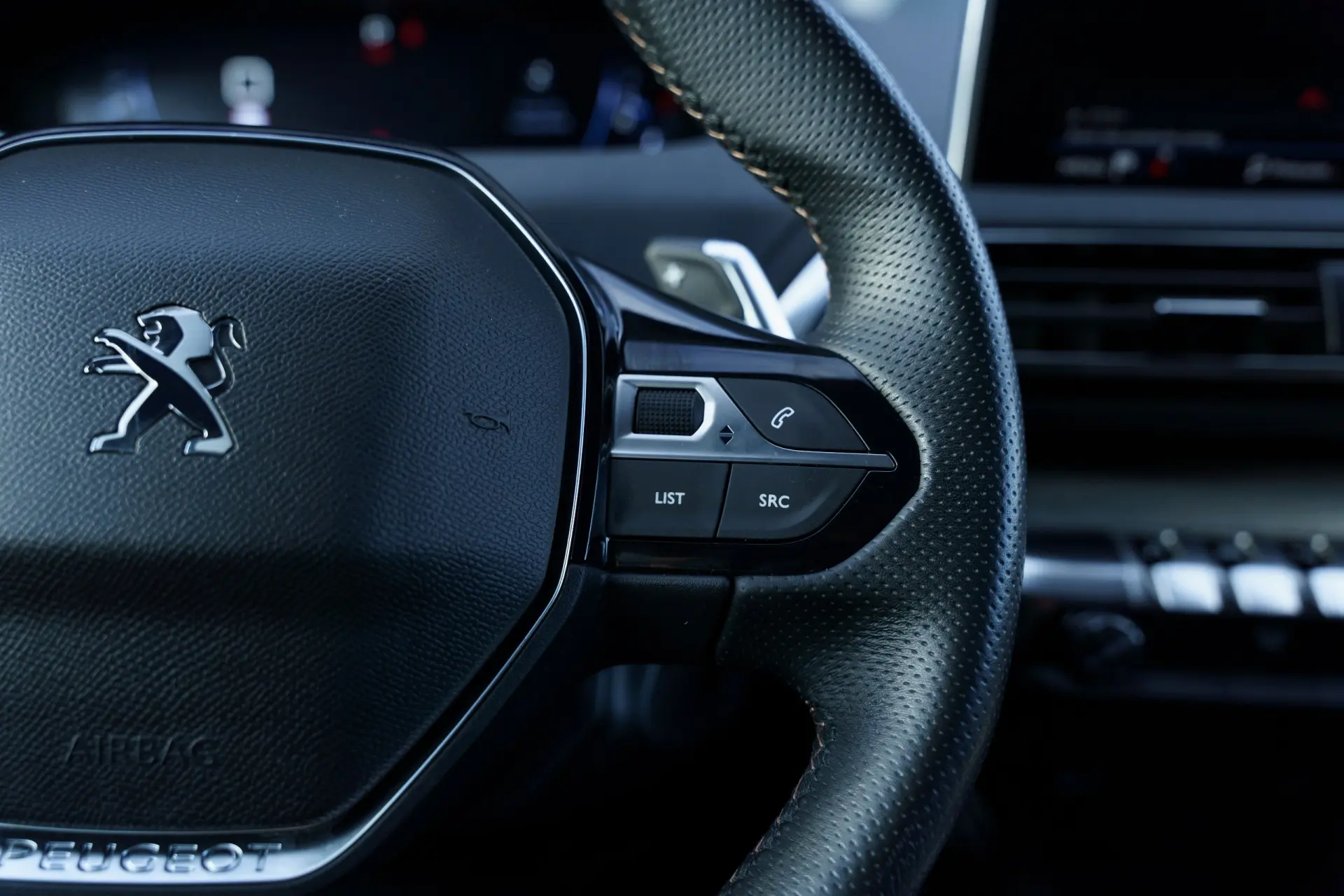Peugeot 3008 BlueHDi 130 Stop & Start EAT8 GT Pack 17