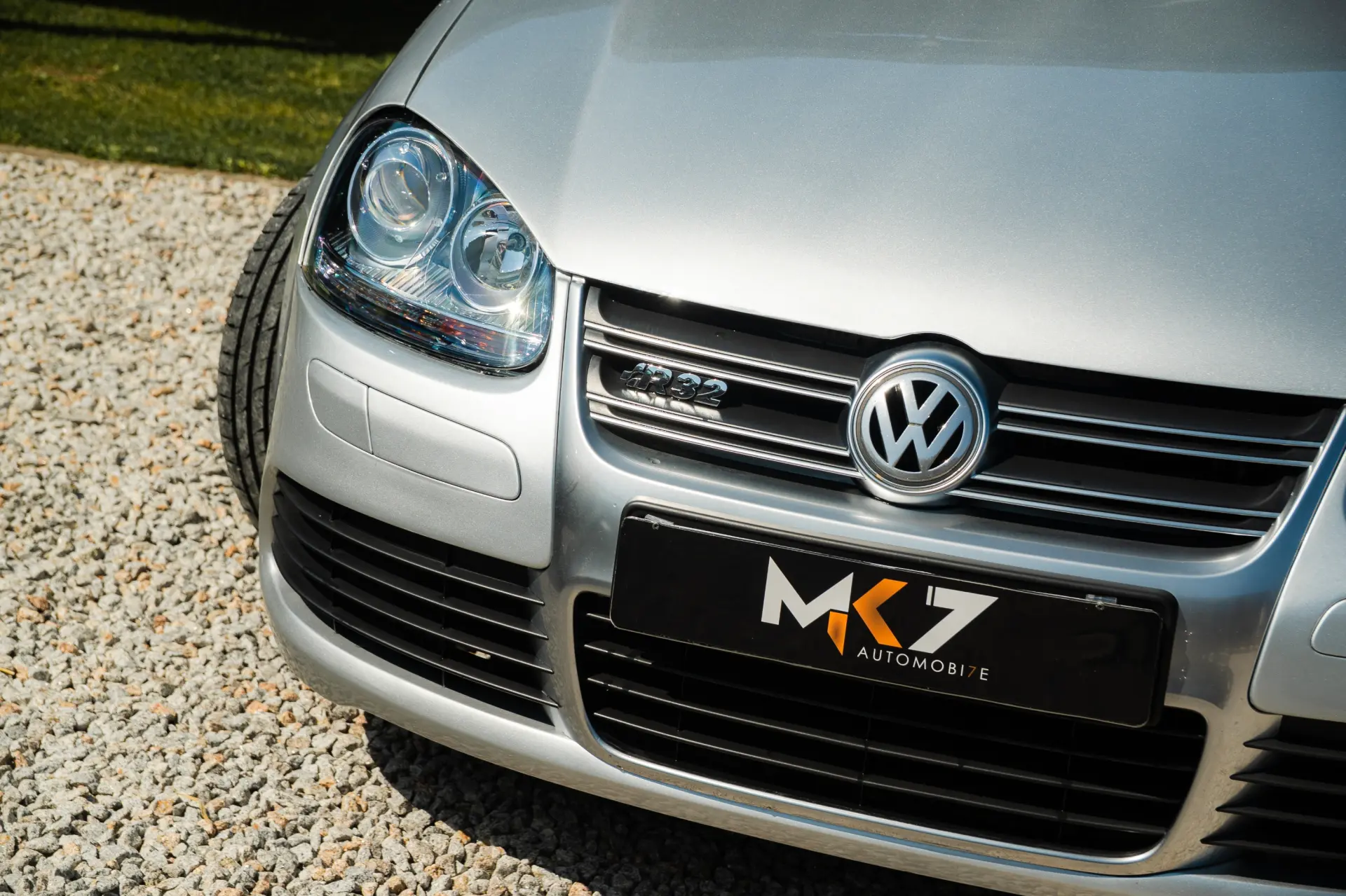 Volkswagen Golf 3.2 R32 4Motion DSG 21