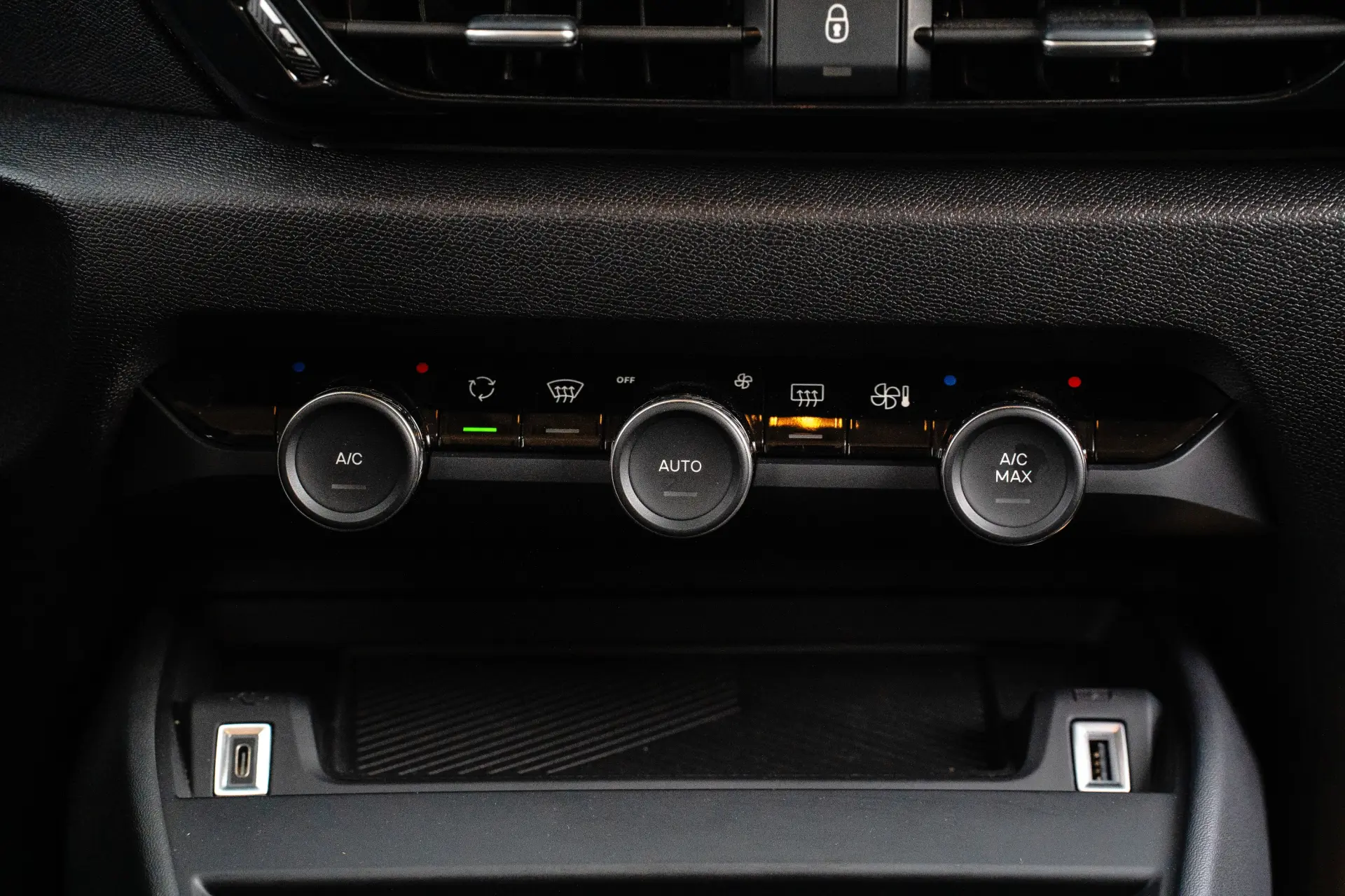 Citroen e-C4 50 kWh Feel Pack 36