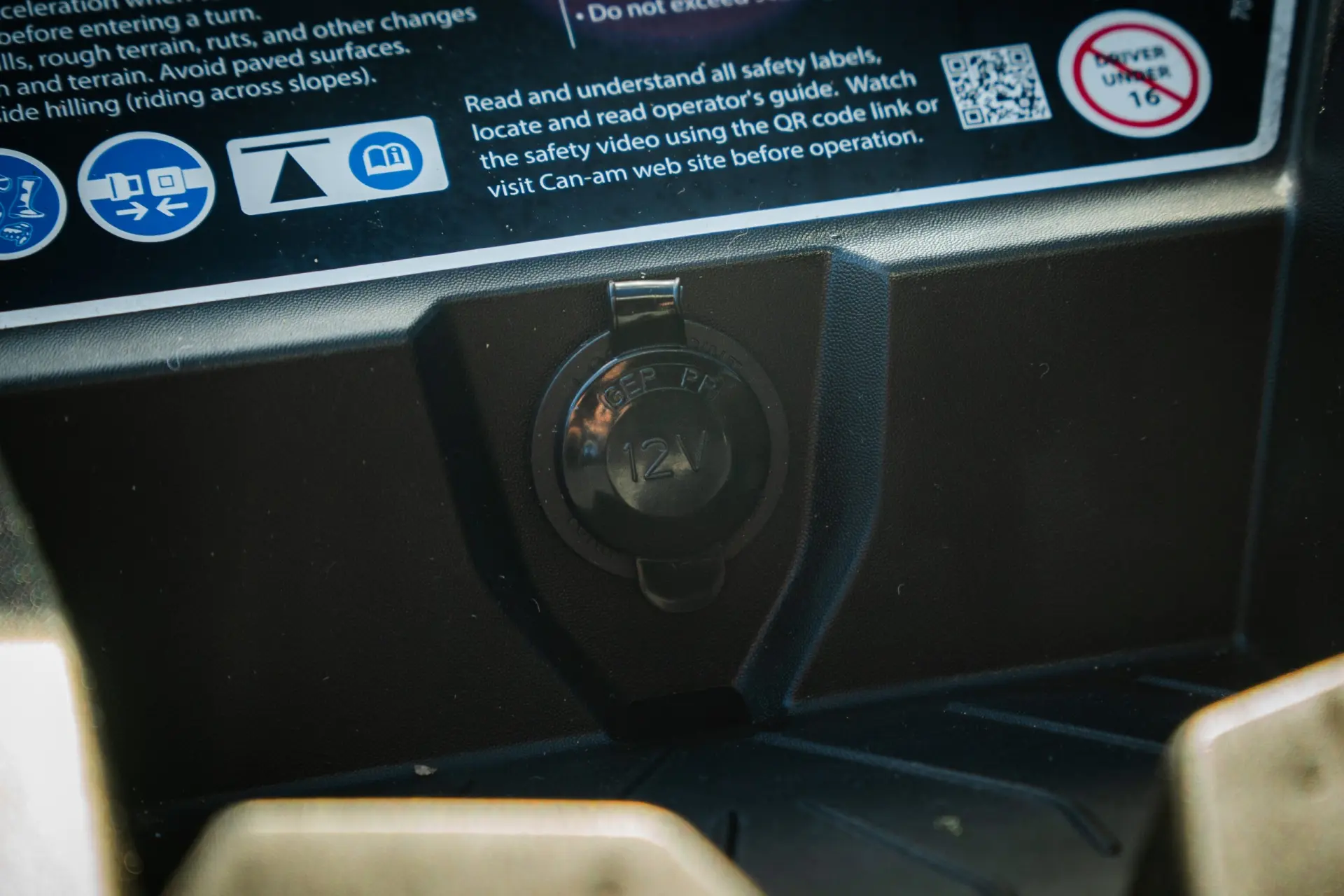 Can-Am Maverick Sport 15