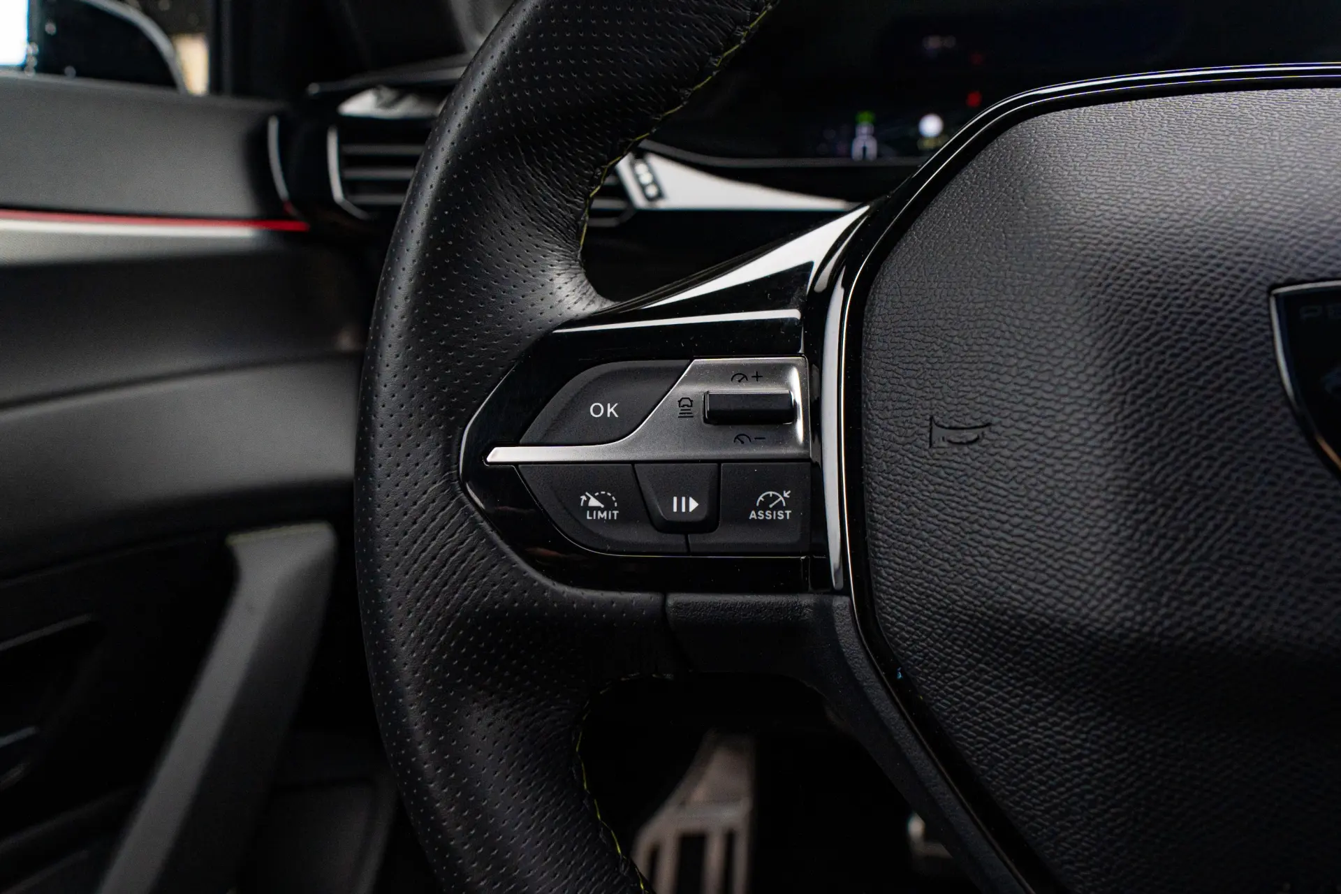 Peugeot 308 SW BlueHDi 130 EAT8 GT EXCLUSIVE 24