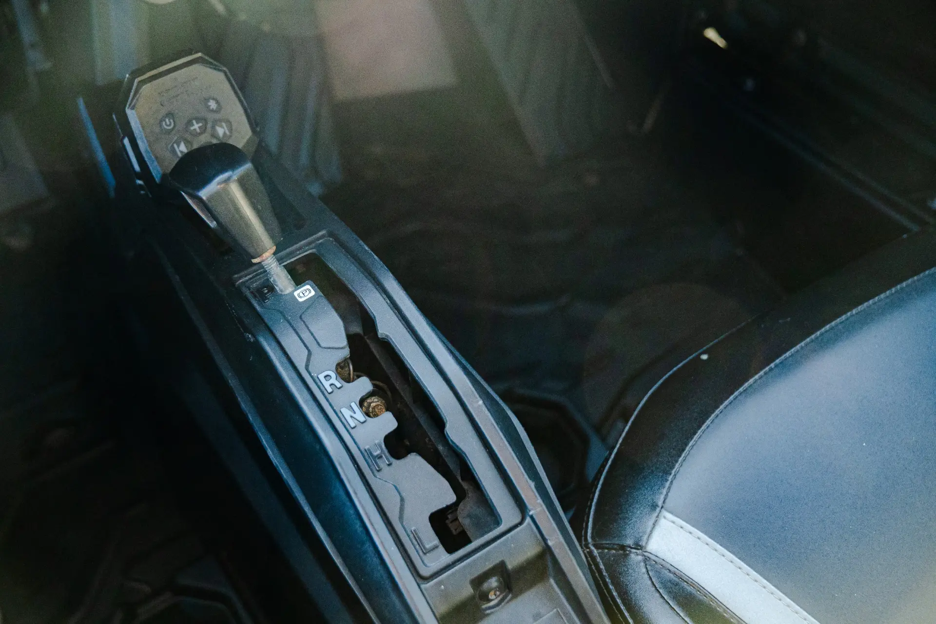 Can-Am Maverick Sport 13