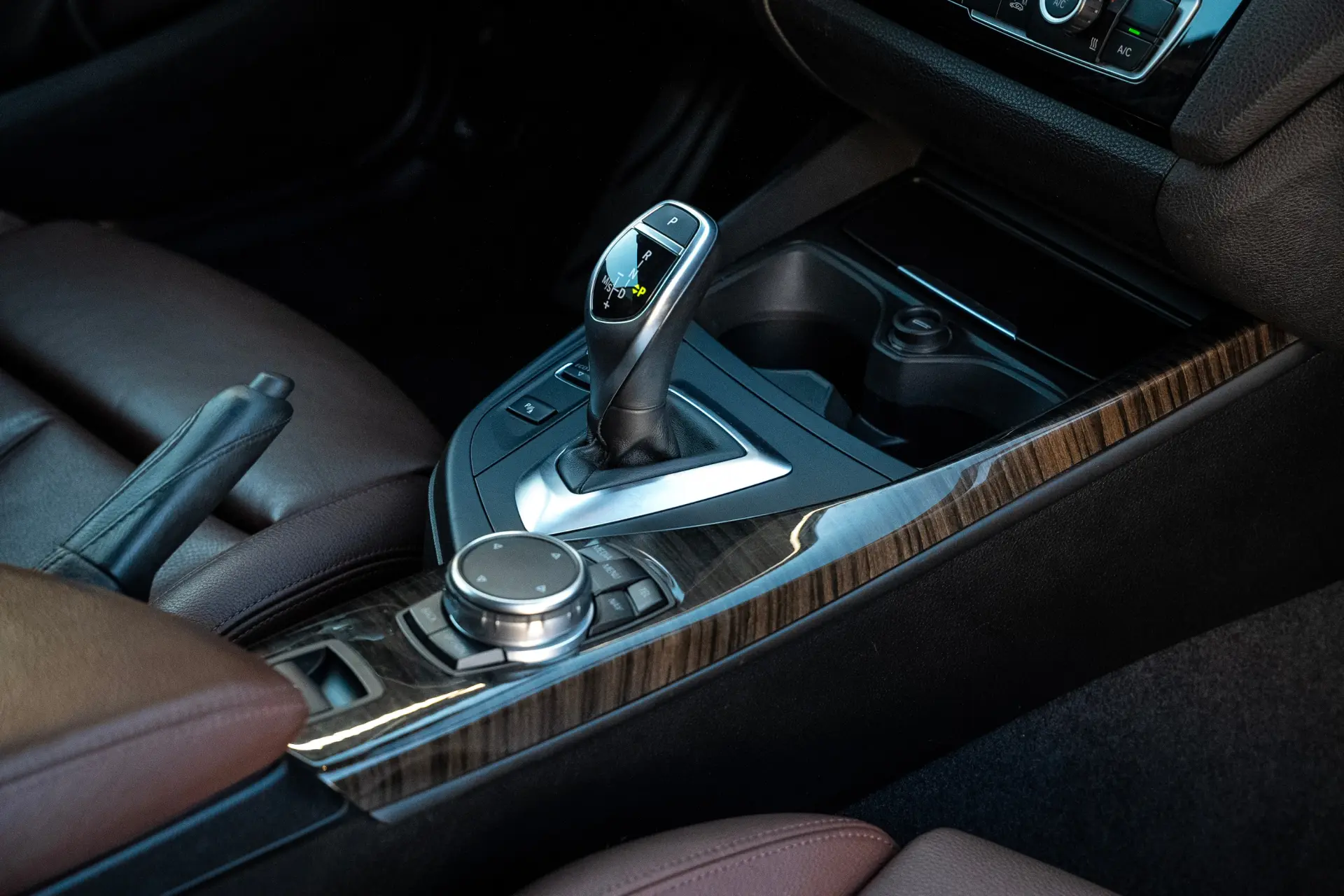 BMW 228 i Pack M Auto 17