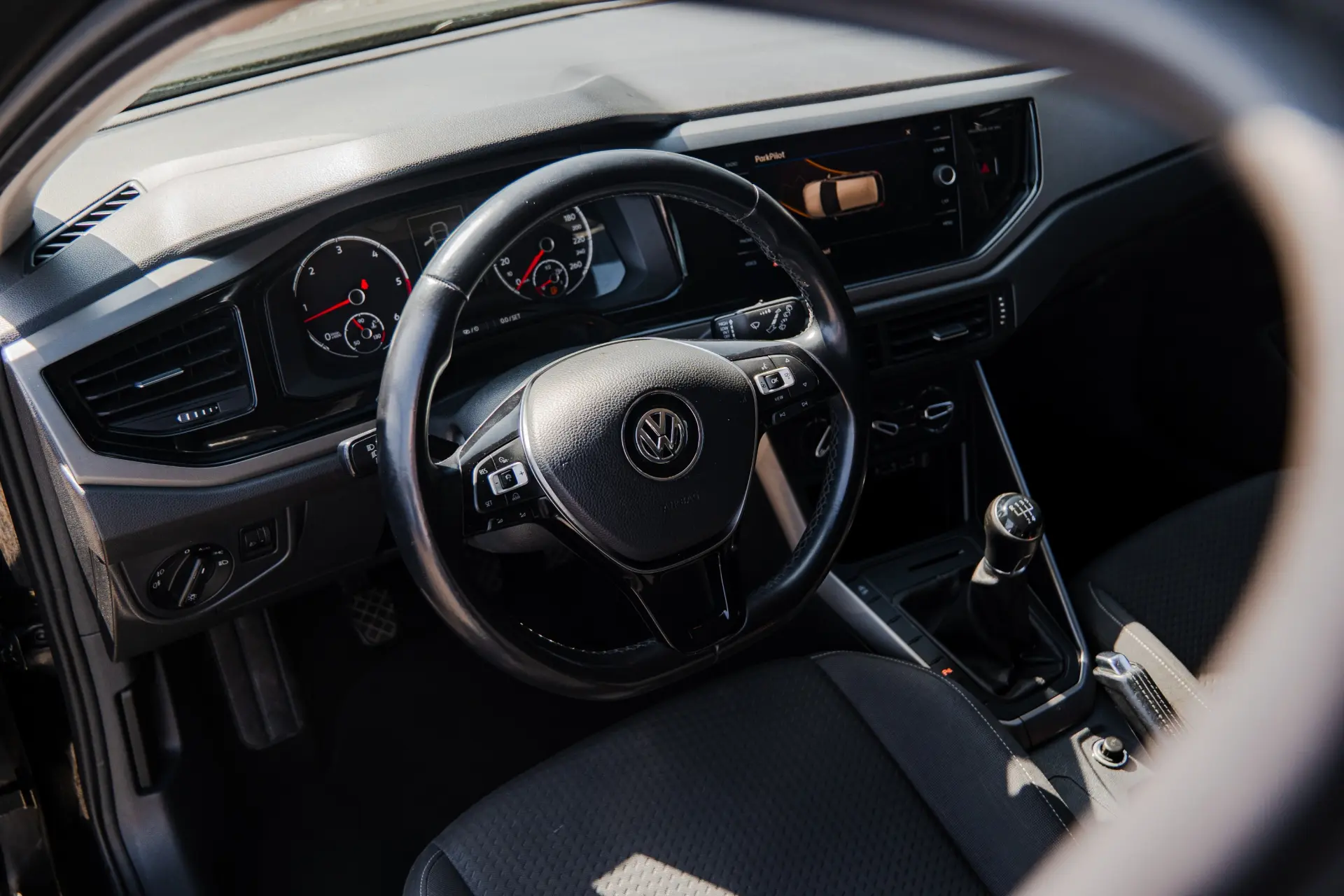 Volkswagen Polo 1.6 TDI Confortline 5