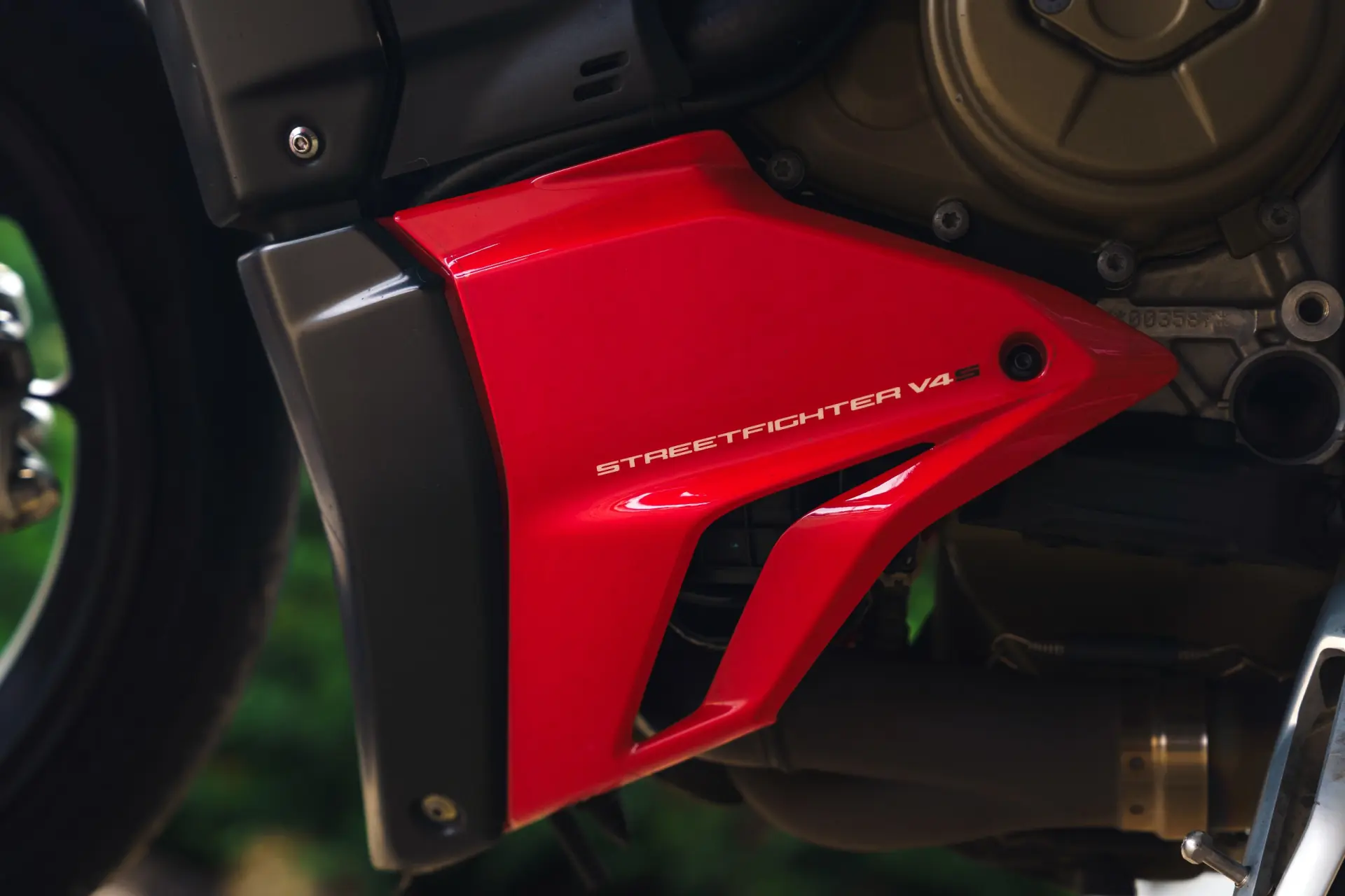 Ducati Streetfighter V4S + AKRAPOVIC 17