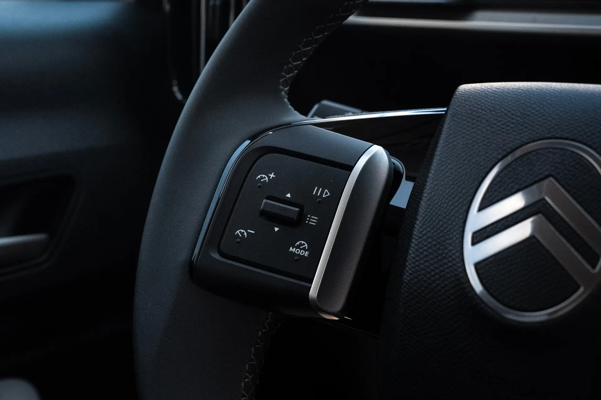 Citroen C3 Hybrid 110 ë-DCS6 PLUS 23