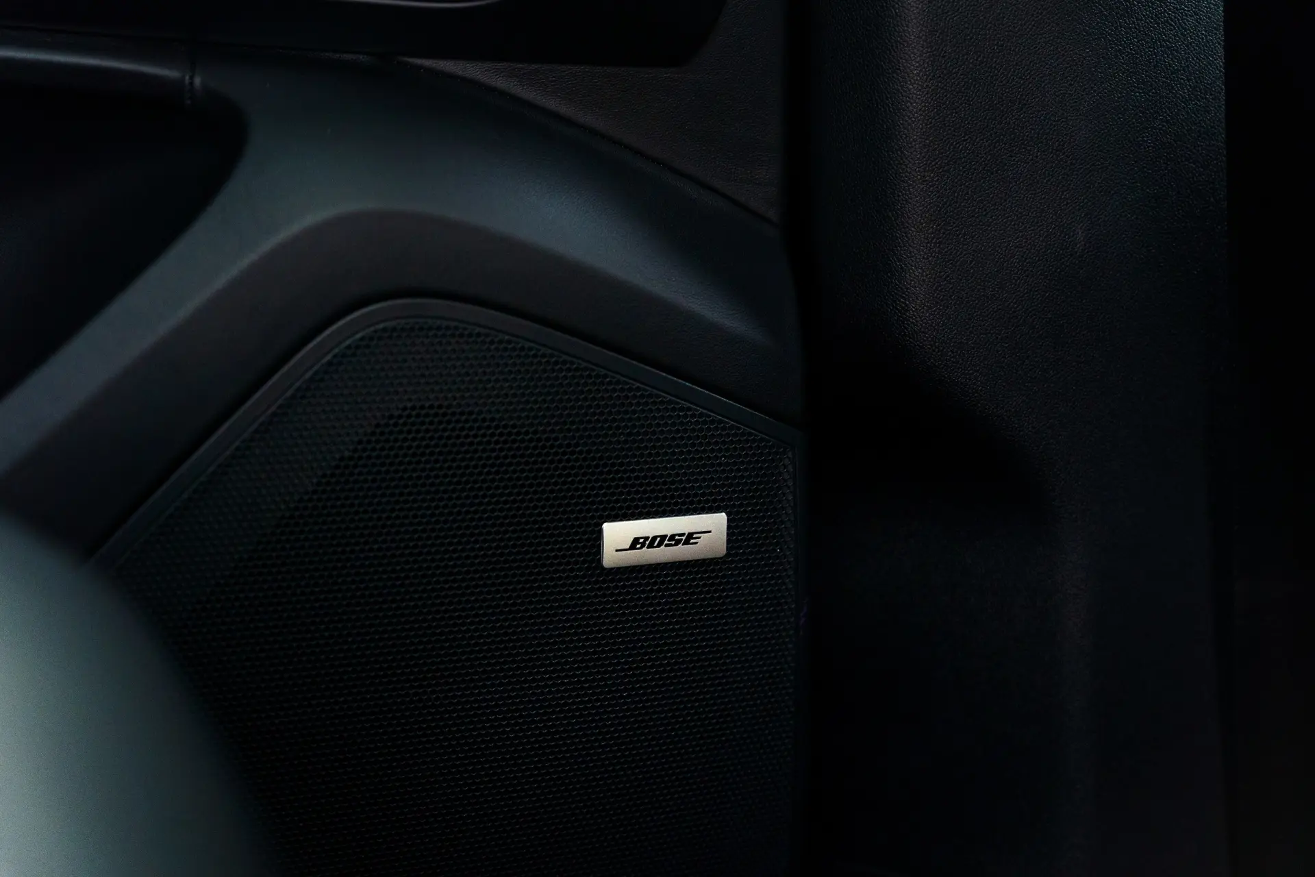 Porsche Cayenne Coupé E-Hybrid Platinum Edition 26