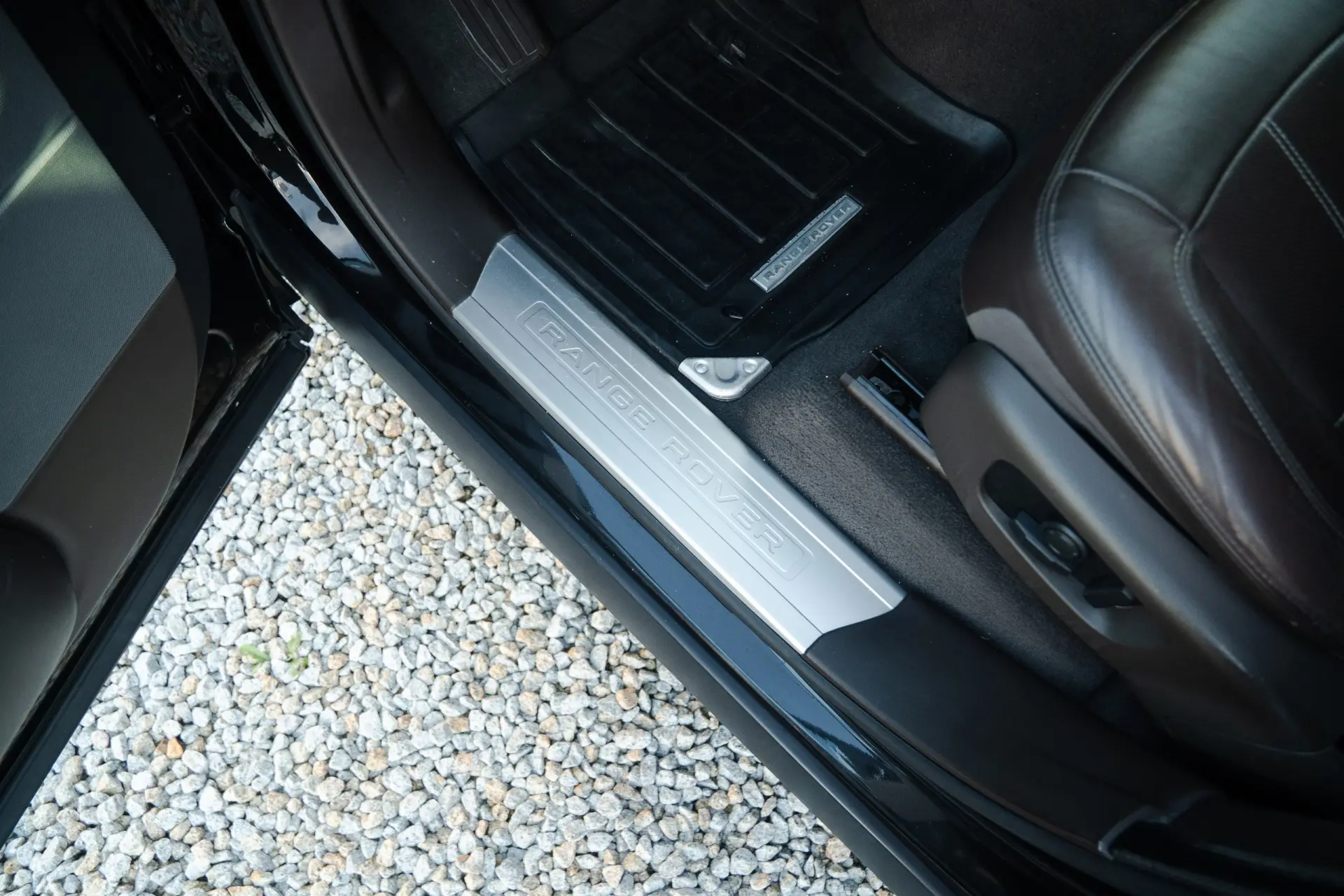 Land Rover Range Rover Sport SDV6 Black Edition 11