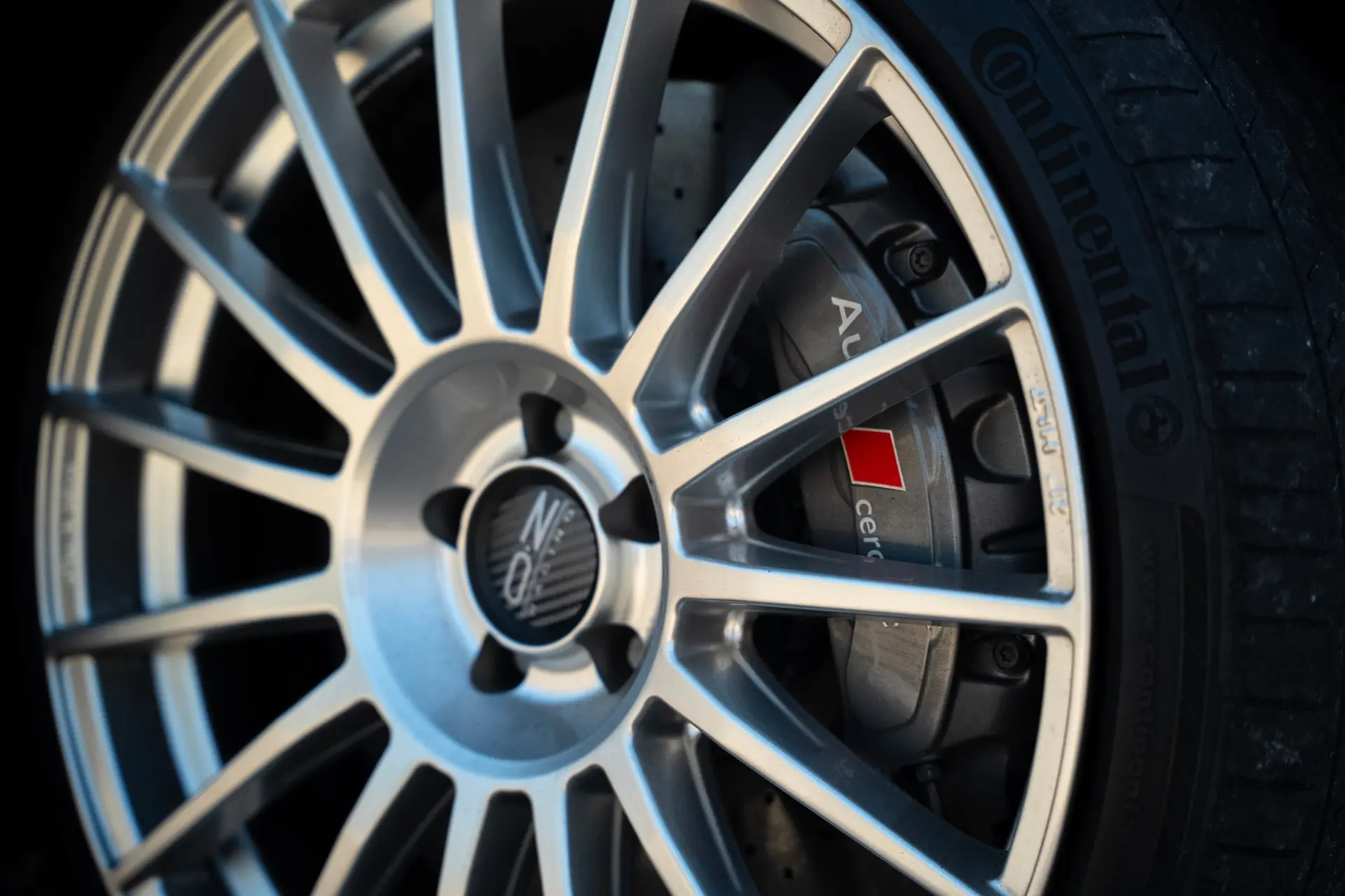 Audi A6 3.0 TDi V6 quattro S-line S tronic 2