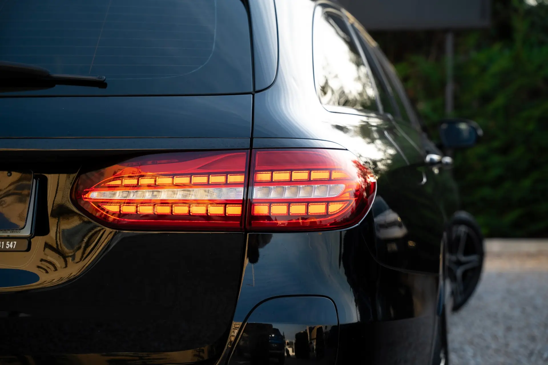 Mercedes-Benz E 300 de 4Matic 9G-TRONIC AMG Line 8