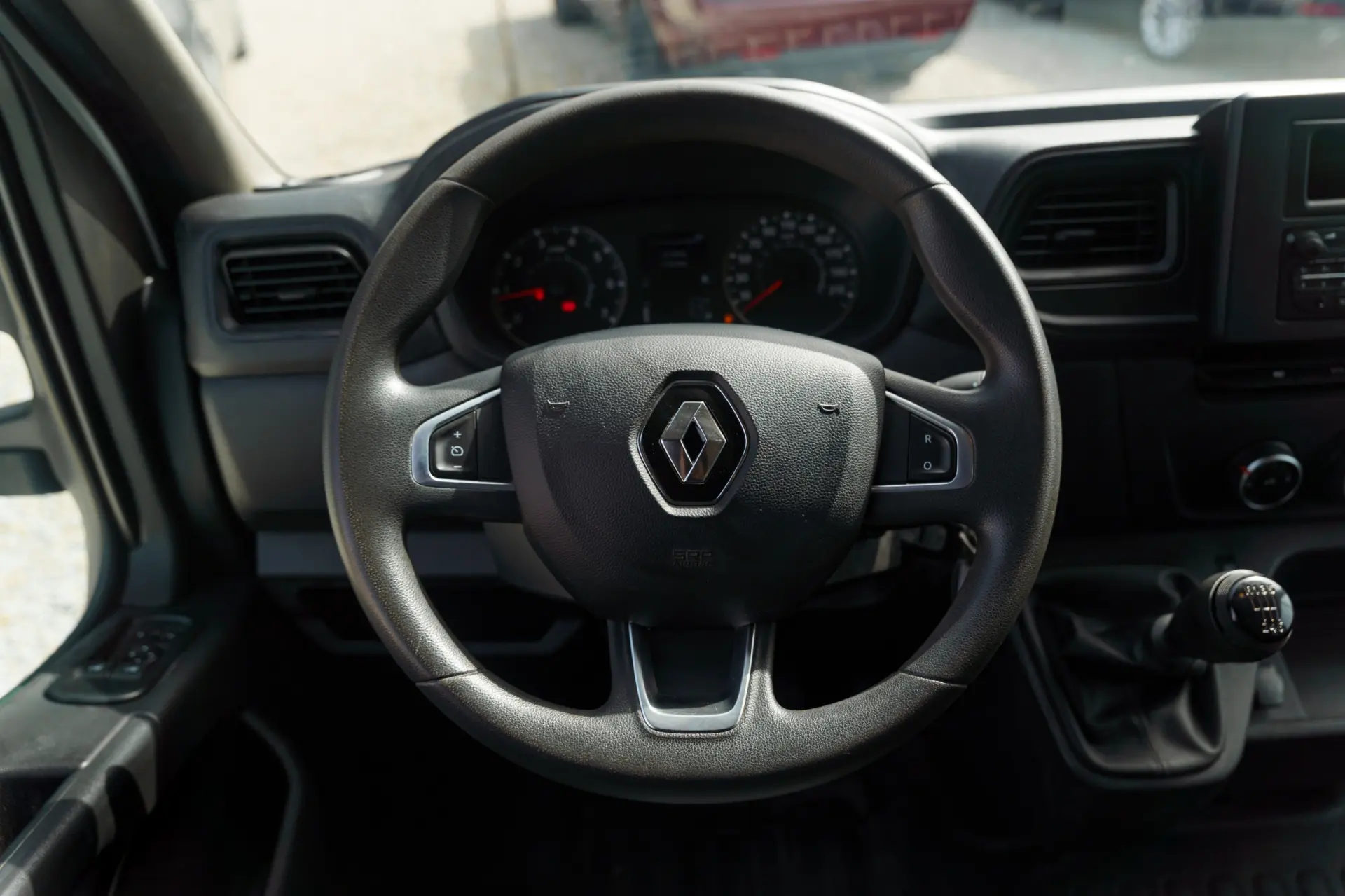 Renault Master 6L BASCULANTE 23