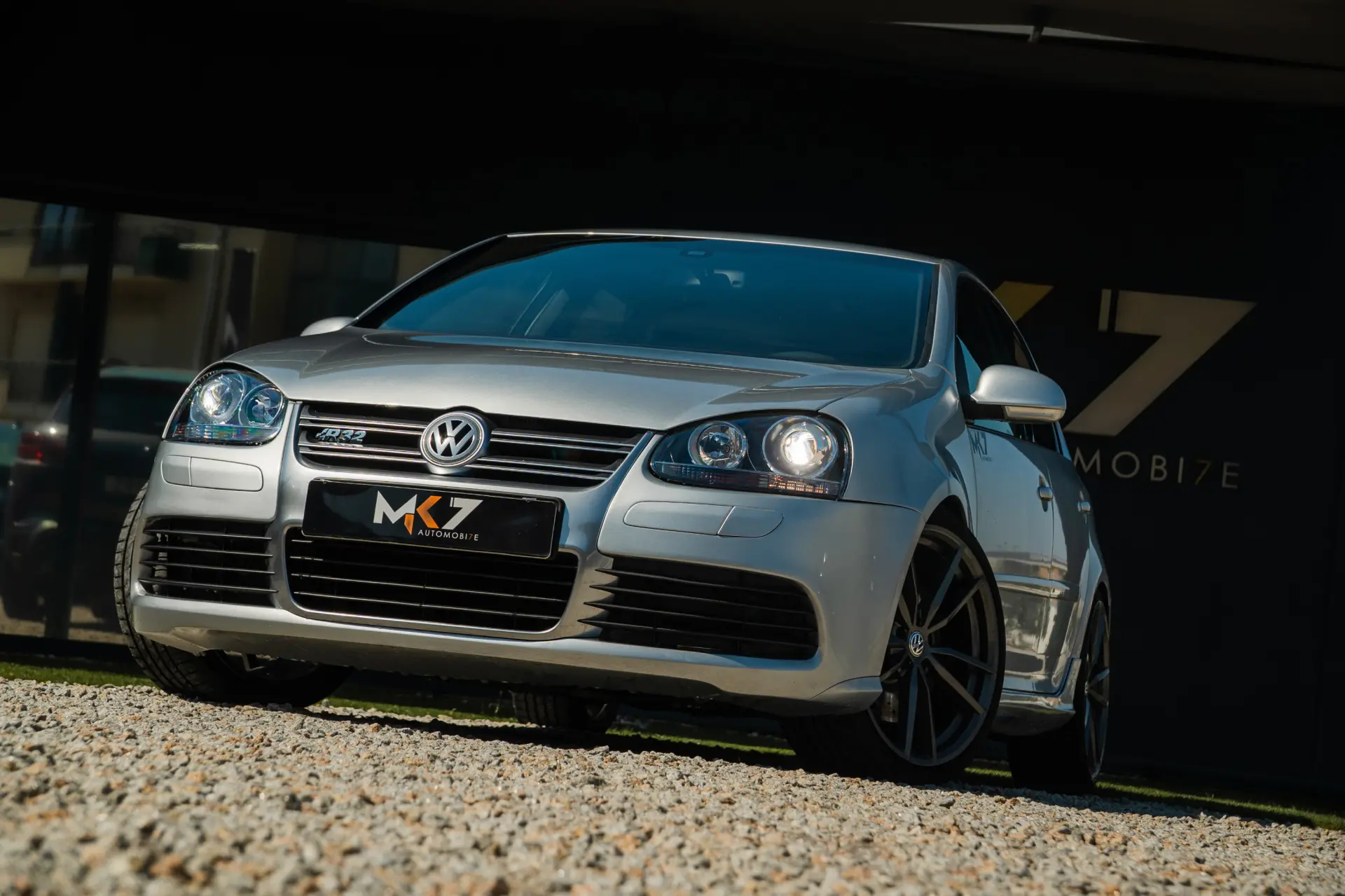 Volkswagen Golf 3.2 R32 4Motion DSG 18