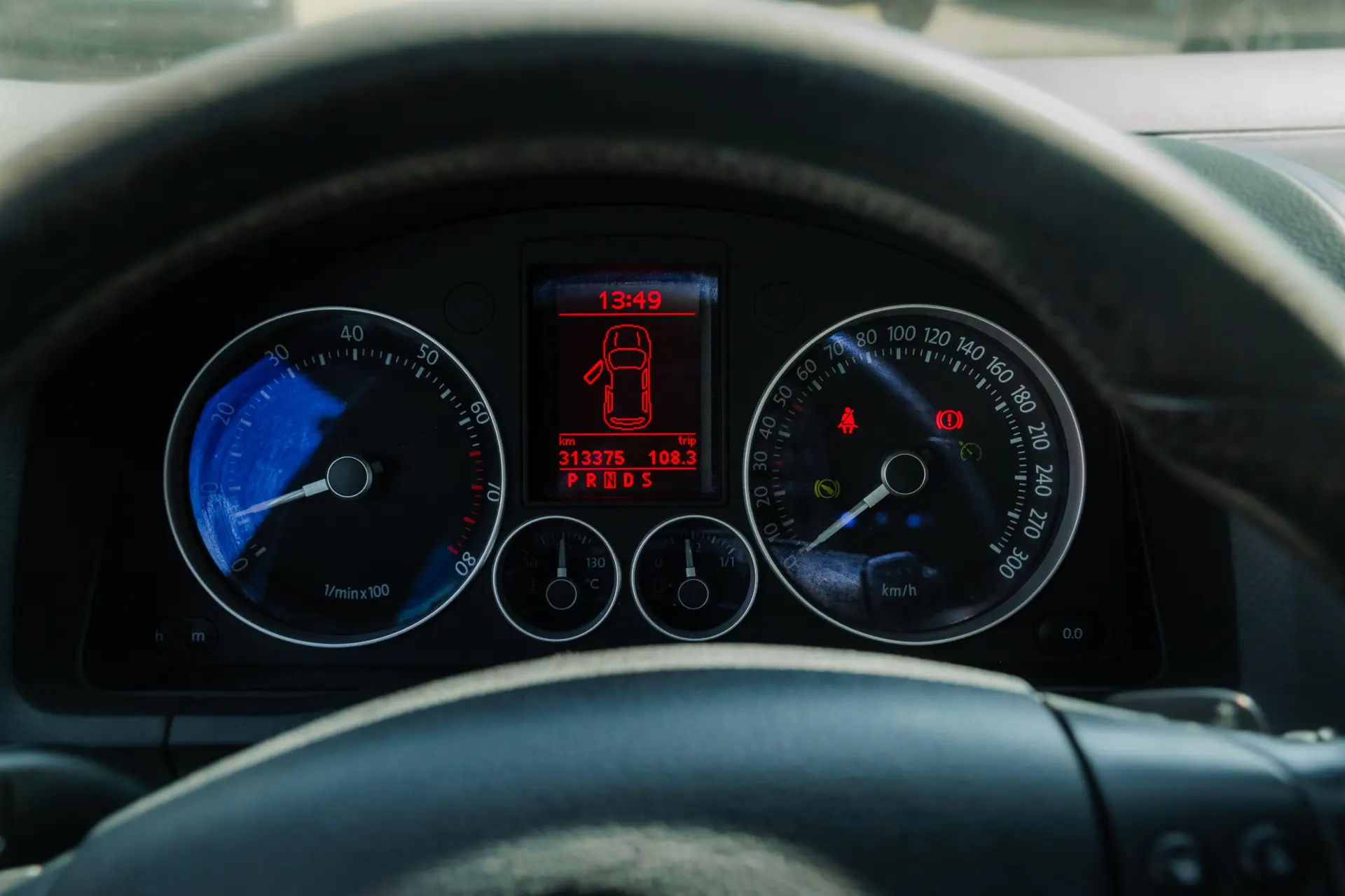 Volkswagen Golf 3.2 R32 4Motion DSG 17