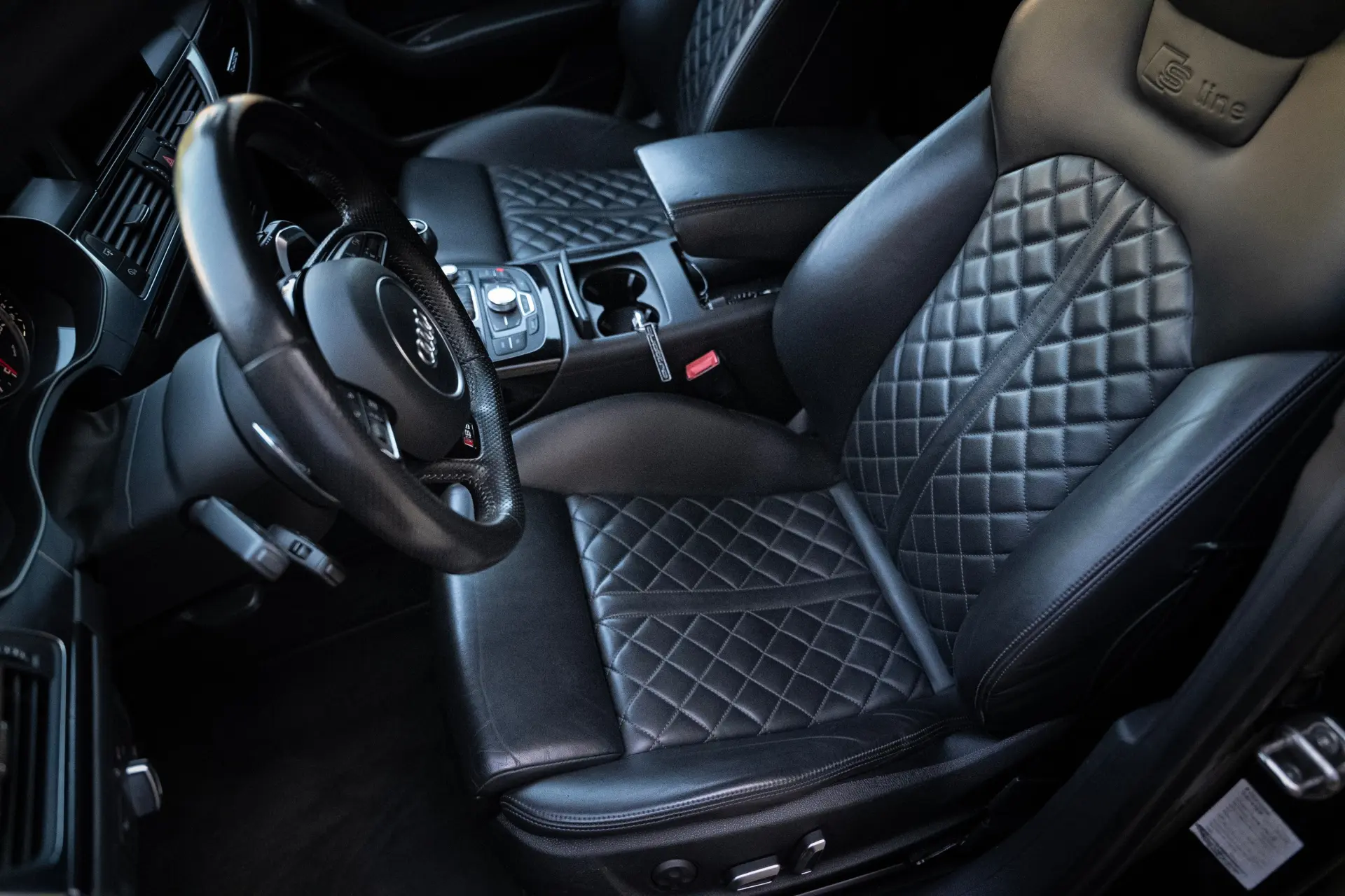 Audi A6 3.0 TDi V6 quattro S-line S tronic 27