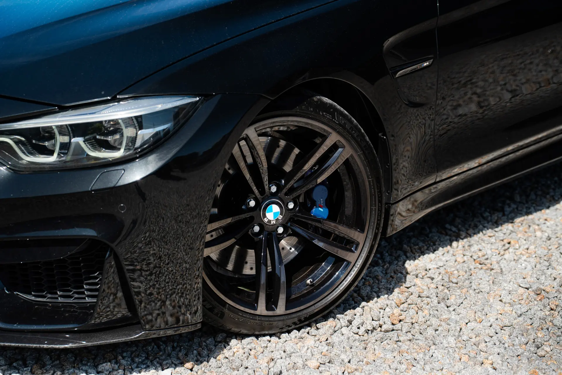 BMW M4 DKG Competition 35