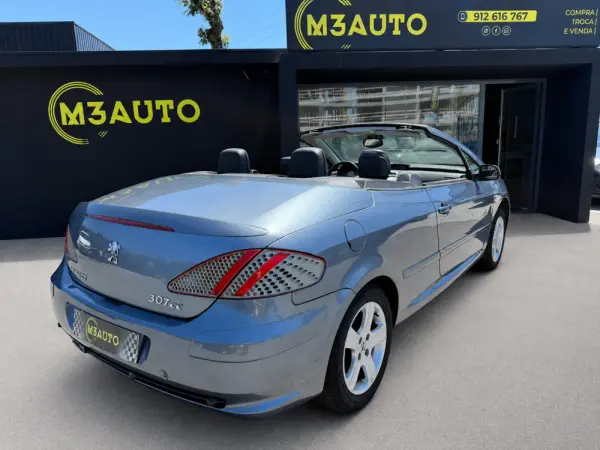 Peugeot 307 CC 1.6 Dynamique 3
