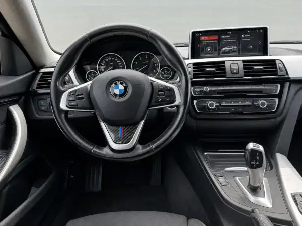BMW 418 Gran Coupé d Line Sport Auto 8