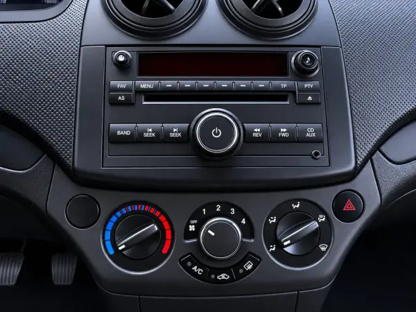 Chevrolet Aveo 1.2 LS 7