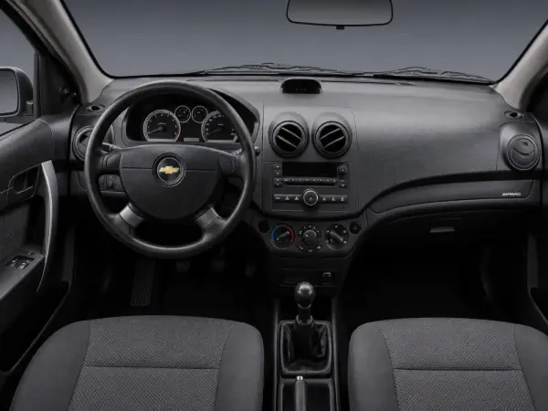 Chevrolet Aveo 1.2 LS 11