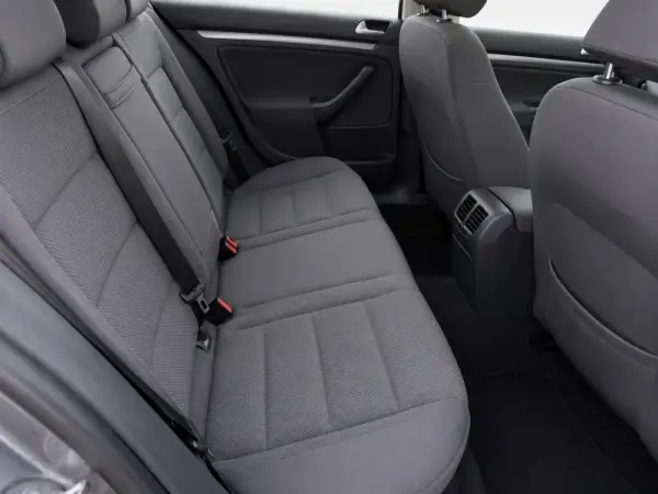Volkswagen Golf 1.9 TDi Confortline DSG 12