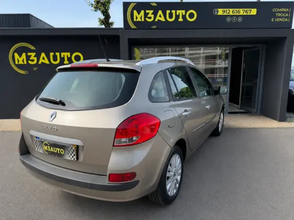 Renault Clio Break 1.2 16V Confort 130g 3