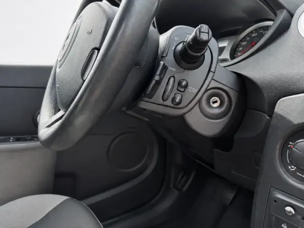 Renault Clio Break 1.2 16V Confort 130g 13