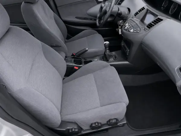 Nissan Primera TEKNA 8