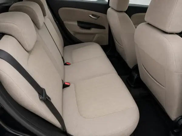 Fiat Grande Punto 1.3 M-Jet Emotion 12
