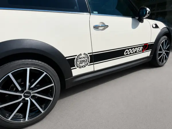 MINI 3 Portas Cooper D 5
