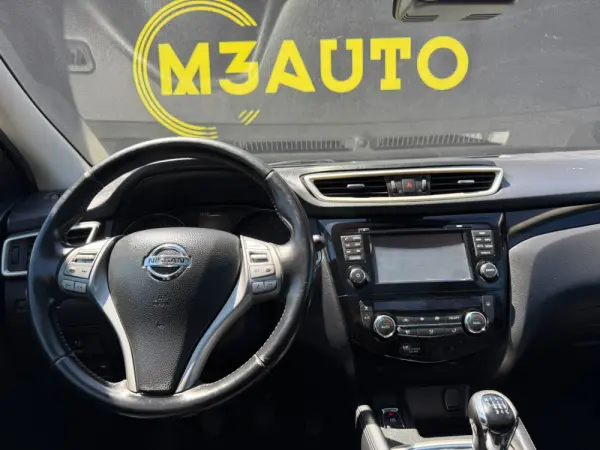 Nissan Qashqai 1.5 dCi TEKNA+ 9
