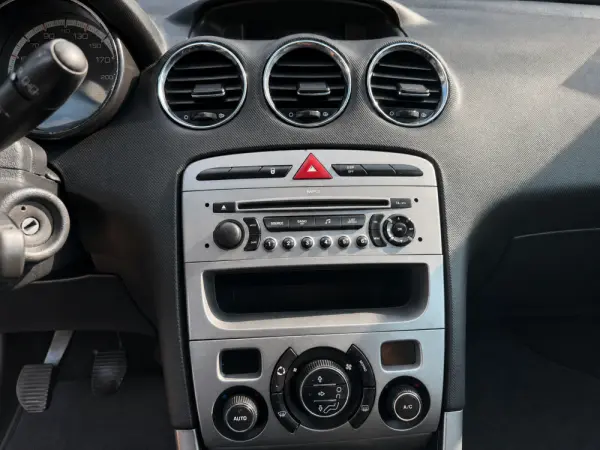 Peugeot 308 9