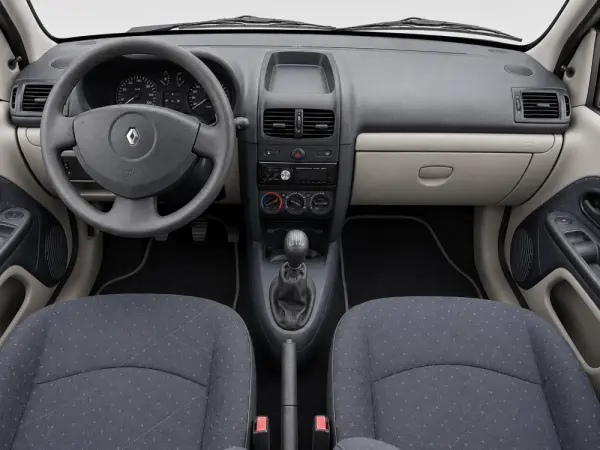 Renault Clio 1.5 dCi Authentique 10
