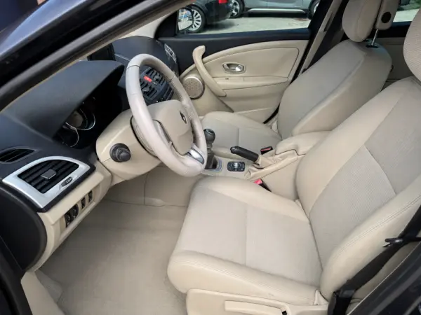 Renault Mégane Sport Tourer 1.5 dCi Luxe SS 7