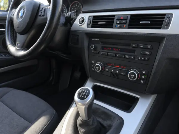 BMW 320 d 8