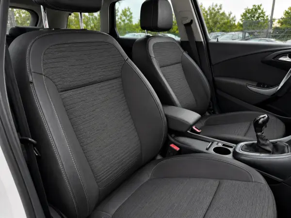 Opel Astra Sports Tourer 1.6 CDTI Ecotec 120 Anos S/S 8