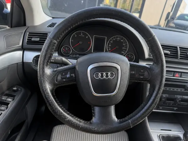Audi A4 Avant S-LINE 11