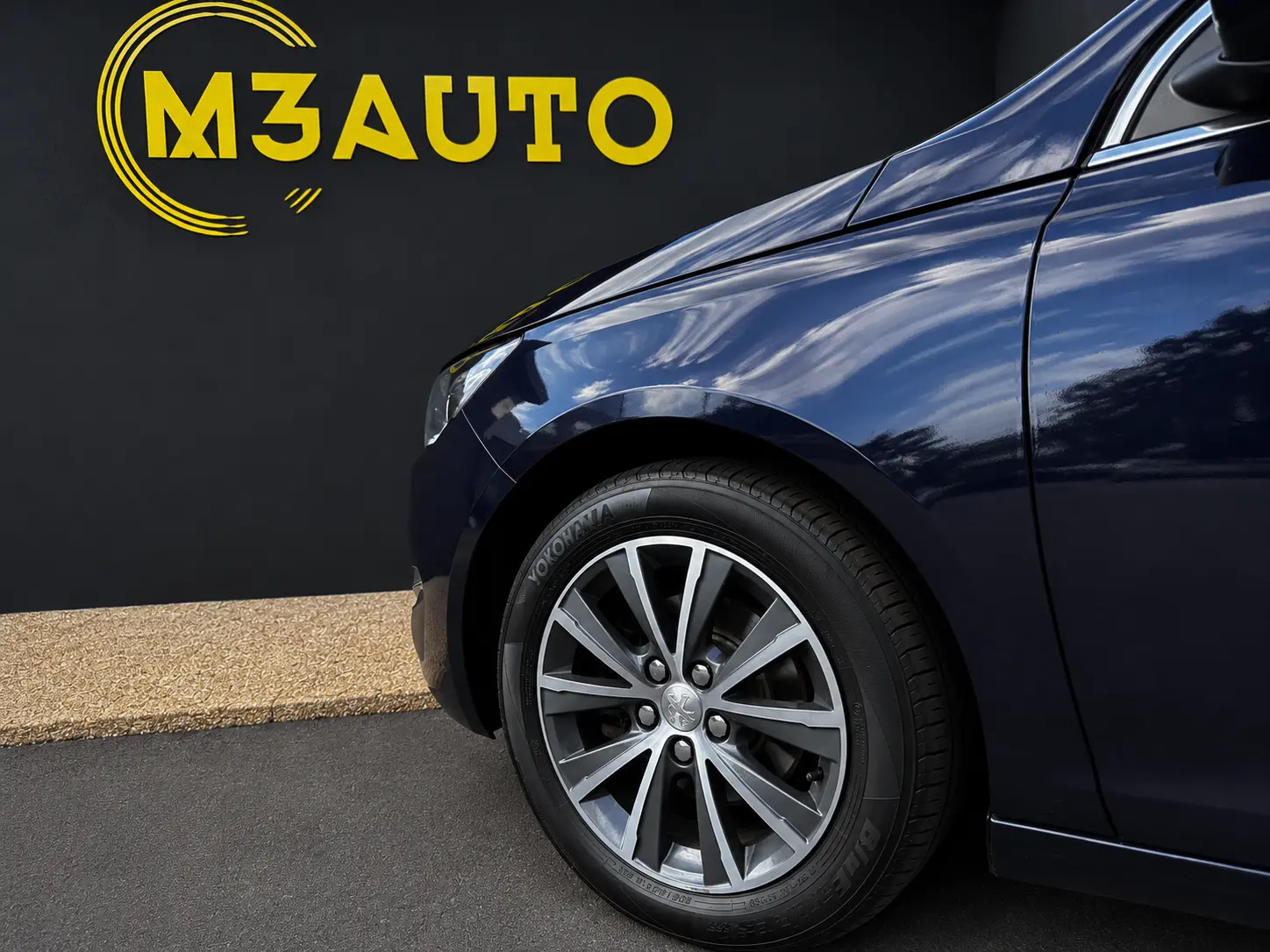 Peugeot 308 SW BlueHDi 120 EAT6 Stop & Start Allure 10