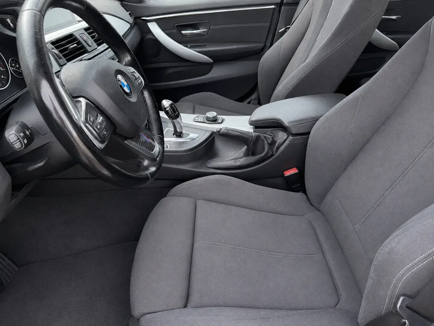 BMW 418 Gran Coupé d Line Sport Auto 10