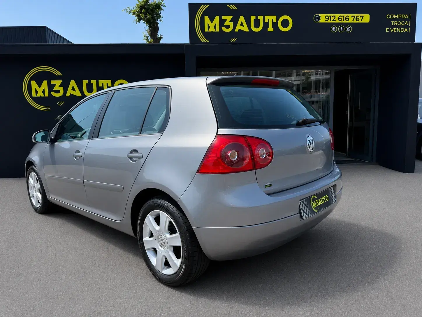 Volkswagen Golf 1.9 TDi Confortline DSG 3