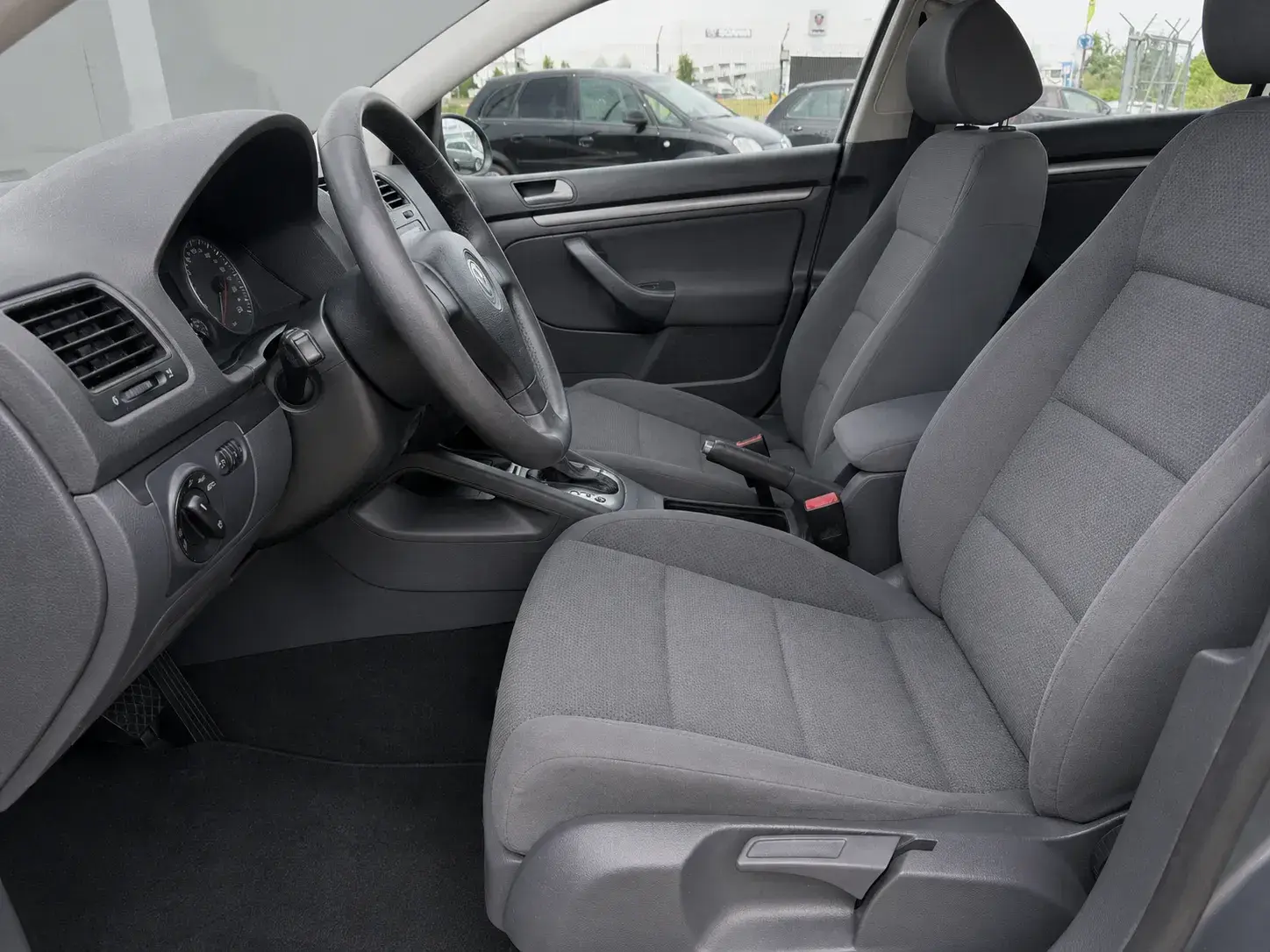 Volkswagen Golf 1.9 TDi Confortline DSG 5