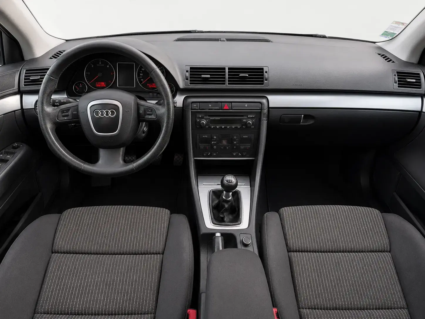 Audi A4 Avant 2.0 TDI Advance 7