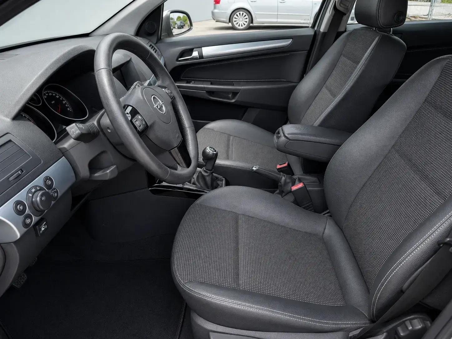 Opel Astra Caravan 1.6 Sport 5